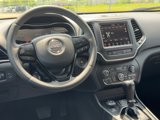 Used 2023 Jeep Cherokee Altitude Lux image 3