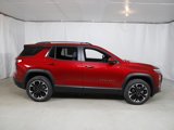 New 2025 Chevrolet Equinox LT w/ Convenience Package II image 2