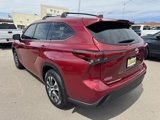 Used 2021 Toyota Highlander XLE image 5