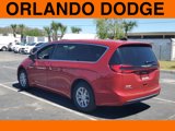 New 2025 Chrysler Pacifica Select image 4