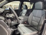 New 2025 GMC Acadia AT4 w/ Luxury Package image 2