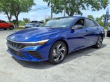 New 2025 Hyundai Elantra SEL image 3