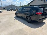 Used 2020 Chrysler Pacifica Touring-L w/ S Appearance Package image 6