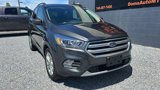 Used 2017 Ford Escape SE w/ Equipment Group 201A image 2