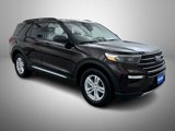 Used 2022 Ford Explorer XLT w/ Equipment Group 202A image 3