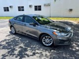 Used 2020 Ford Fusion SE image 4