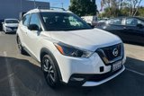 Used 2020 Nissan Kicks SR image 2