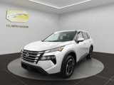 Used 2024 Nissan Rogue SV image 3