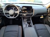 New 2025 Nissan Pathfinder Platinum image 6