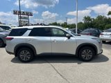 Certified 2022 Nissan Pathfinder SV image 2