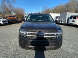 Used 2023 Ford Expedition XLT image 3