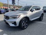Certified 2025 Volvo XC40 B5 Core image 3
