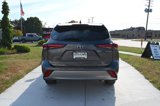 Used 2024 Toyota Highlander Platinum image 6