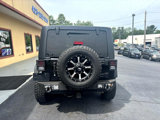 Used 2015 Jeep Wrangler Unlimited Rubicon image 4