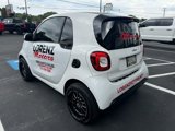 Used 2016 smart fortwo pure image 4