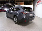 Used 2022 Subaru Outback Premium image 3
