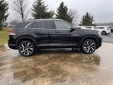 New 2025 Volkswagen Atlas Cross Sport SEL Premium R-Line image 4