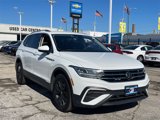 Used 2024 Volkswagen Tiguan SE image 2