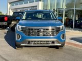 New 2025 Volkswagen Atlas SE image 2