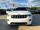 Used 2017 Jeep Grand Cherokee Overland image 2