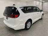 New 2025 Chrysler Pacifica Select image 5