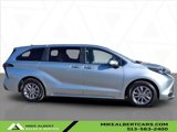 Used 2024 Toyota Sienna LE image 3