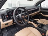 New 2025 Porsche Cayenne image 4