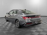 Certified 2024 Hyundai Elantra SEL w/ Convenience Package image 3