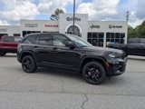 New 2025 Jeep Grand Cherokee Laredo image 2