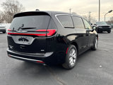 New 2025 Chrysler Pacifica Select image 5
