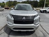 Used 2024 Mitsubishi Outlander SE image 2