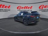 Used 2025 MAZDA CX-70 Plug-In Hybrid w/ Premium Pkg image 6