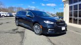 Certified 2023 Chrysler Pacifica Limited image 5