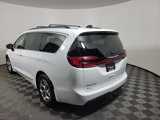 Used 2023 Chrysler Pacifica Limited image 4