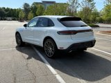 Certified 2024 Porsche Macan image 3