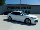 Used 2023 Toyota Camry LE image 2