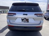 Used 2023 Jeep Grand Cherokee L Laredo image 4
