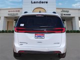 New 2024 Chrysler Pacifica Limited w/ S Appearance Package image 4