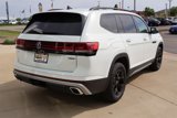 New 2025 Volkswagen Atlas Peak Edition SE image 5