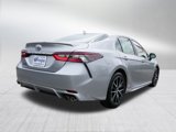 Used 2024 Toyota Camry SE image 3