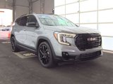 Used 2023 GMC Terrain SLT w/ Tech Package image 2