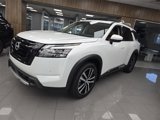 New 2025 Nissan Pathfinder Platinum image 4