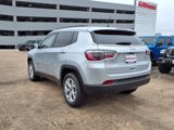 New 2025 Jeep Compass Latitude image 2