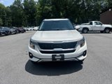 Used 2022 Kia Seltos EX image 3