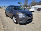 Used 2016 Nissan Versa SV image 3