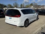 Used 2021 Chrysler Pacifica Touring-L image 6