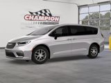 New 2026 Chrysler Pacifica Select image 2