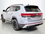 New 2025 Volkswagen Atlas Peak Edition SE image 3