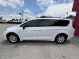 New 2026 Chrysler Pacifica Select image 3