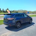 Used 2016 Toyota Highlander XLE image 5